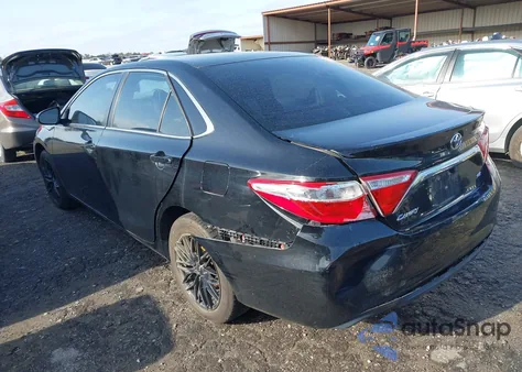 2015 Toyota Camry Se z USA, uszkodzony, nr VIN 4T1BF1FKXFU053128
